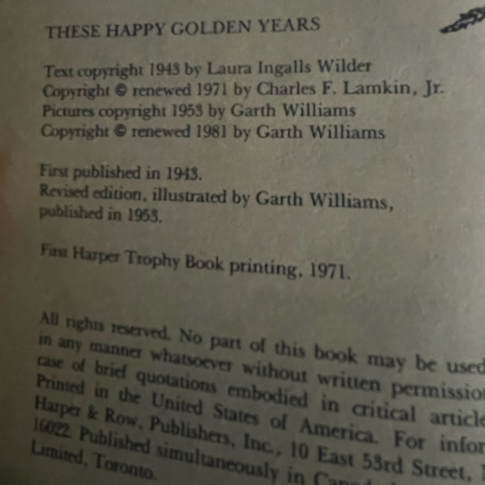 Book Set - Yellow - Picture 3 of 5